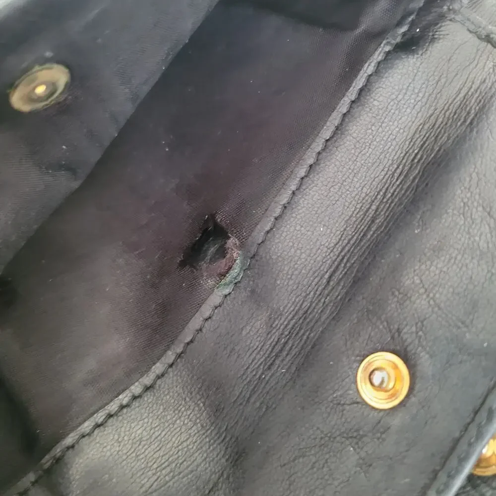 Prada Milano Black Quilted Nylon &‎ Leather Bifold Wallet Gold Logo Snap Closure